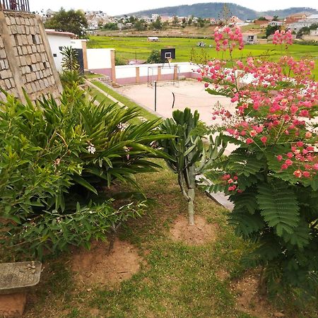 Ambohijanaka Bg Tours B&B 외부 사진