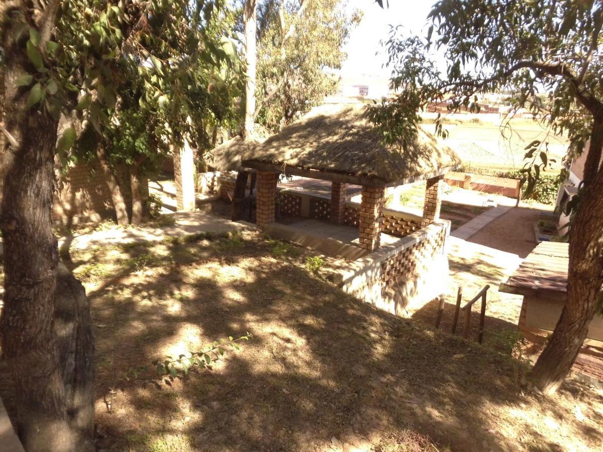 Ambohijanaka Bg Tours B&B 외부 사진