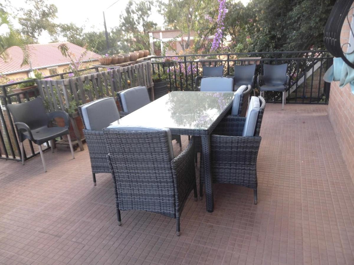 Ambohijanaka Bg Tours B&B 외부 사진